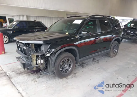 2024 Honda Pilot Trailsport из США, поврежденный, VIN 5FNYG1H60RB040879